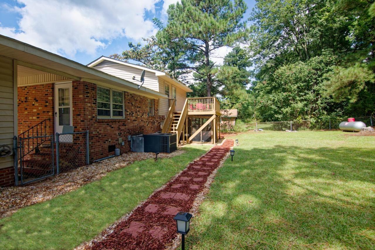 Pine Forest Zen Cottage - 10 Min To Fort Bragg Fayetteville Exteriör bild